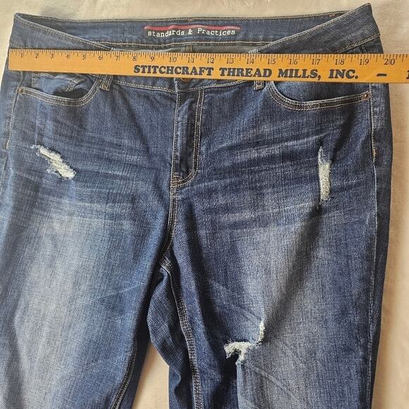 Standards & Practices Jeans 18 Women’s Plus Medium Blue Wash distressed - Picture 2 of 15